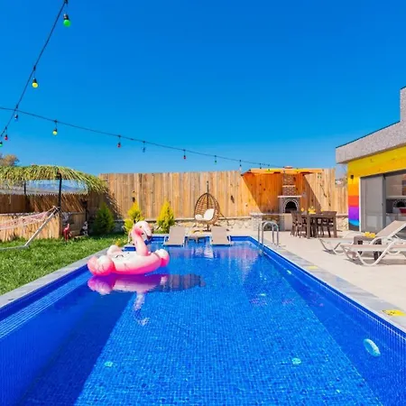 ヴィラ Caykoy Village 2 Bedroom - 8068
